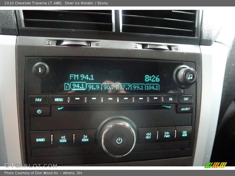 Silver Ice Metallic / Ebony 2010 Chevrolet Traverse LT AWD