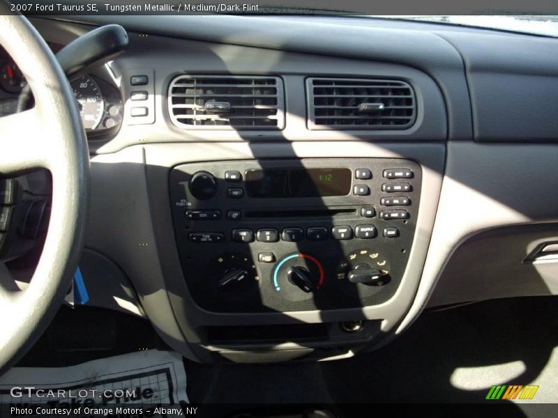 Tungsten Metallic / Medium/Dark Flint 2007 Ford Taurus SE