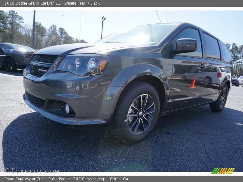 Granite Pearl / Black 2018 Dodge Grand Caravan SE