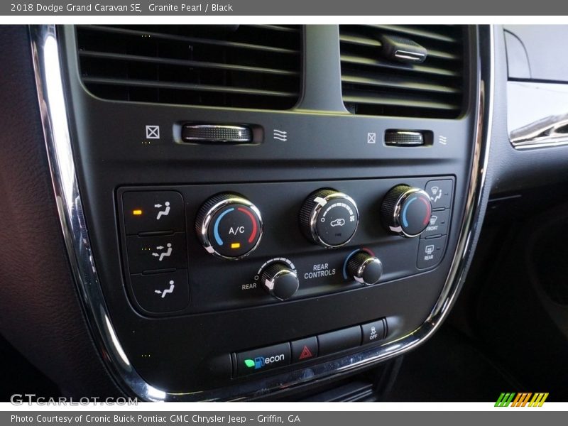 Granite Pearl / Black 2018 Dodge Grand Caravan SE