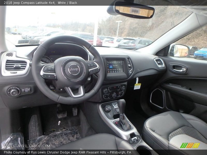 White / Black 2018 Jeep Compass Latitude 4x4