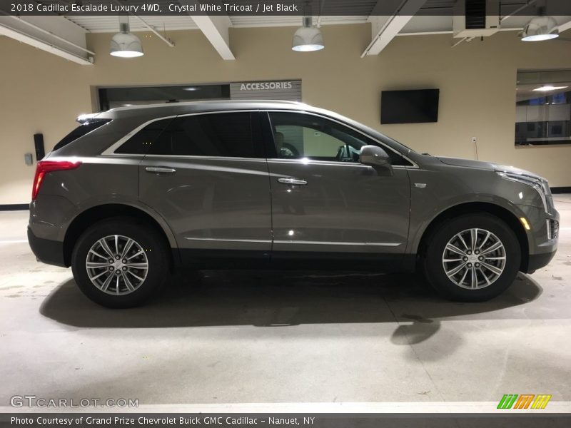 Crystal White Tricoat / Jet Black 2018 Cadillac Escalade Luxury 4WD