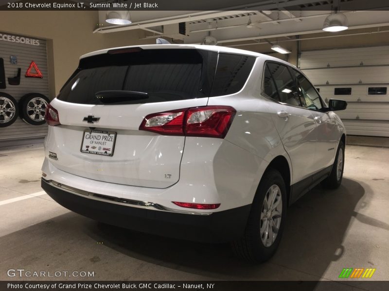 Summit White / Jet Black 2018 Chevrolet Equinox LT