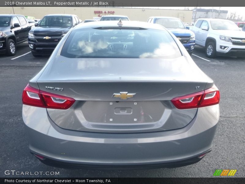 Pepperdust Metallic / Jet Black 2018 Chevrolet Malibu LT