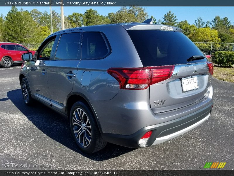 Mercury Gray Metallic / Black 2017 Mitsubishi Outlander ES AWC