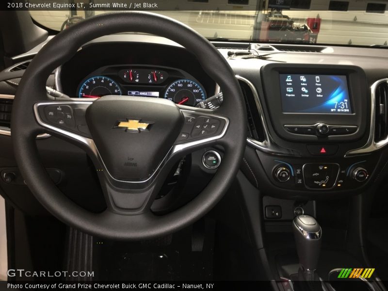 Summit White / Jet Black 2018 Chevrolet Equinox LT