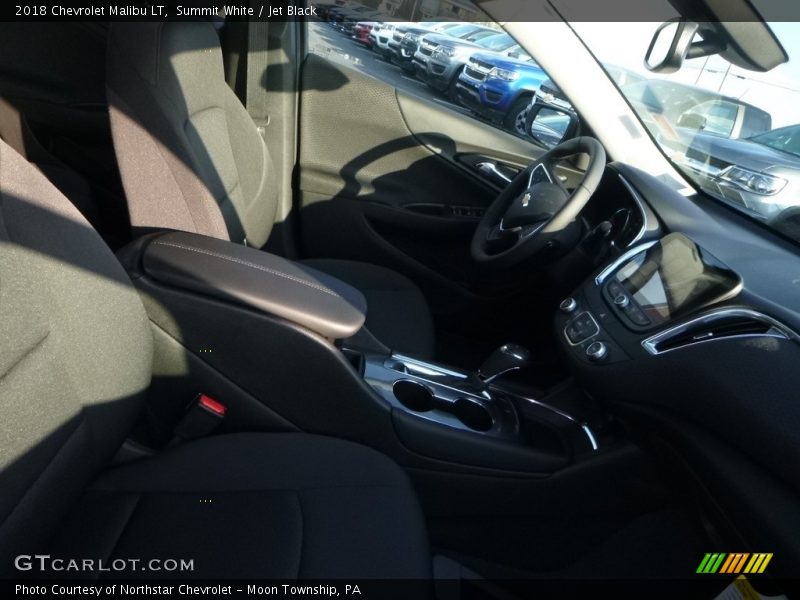 Summit White / Jet Black 2018 Chevrolet Malibu LT