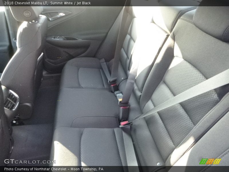 Summit White / Jet Black 2018 Chevrolet Malibu LT