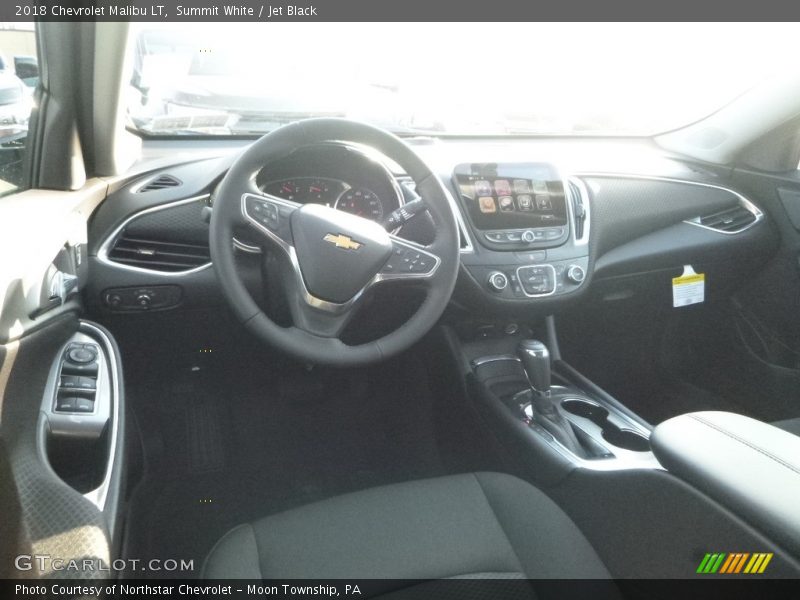Summit White / Jet Black 2018 Chevrolet Malibu LT