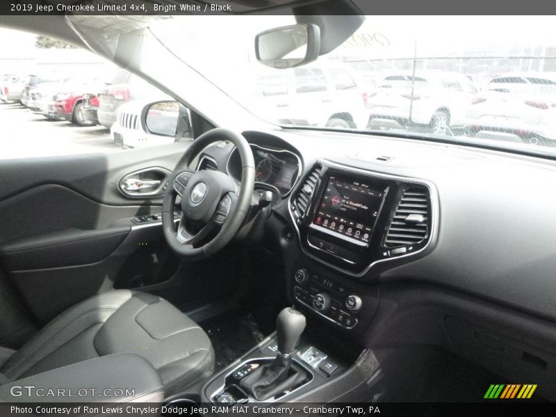 Bright White / Black 2019 Jeep Cherokee Limited 4x4