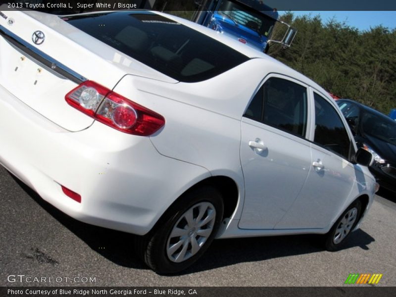 Super White / Bisque 2013 Toyota Corolla L