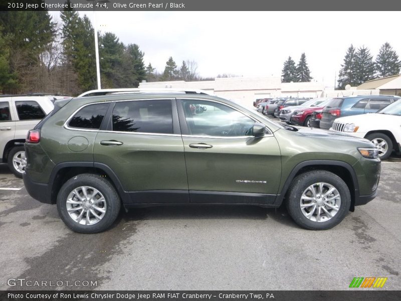 Olive Green Pearl / Black 2019 Jeep Cherokee Latitude 4x4