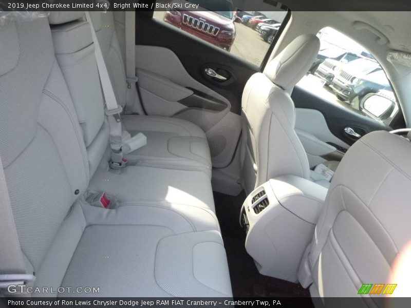 Bright White / Black/Ski Grey 2019 Jeep Cherokee Limited 4x4