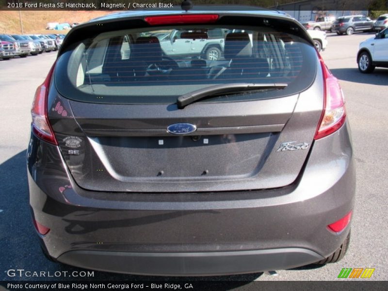 Magnetic / Charcoal Black 2018 Ford Fiesta SE Hatchback