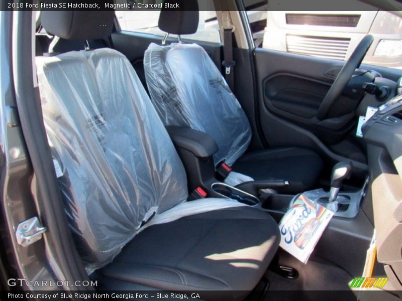 Magnetic / Charcoal Black 2018 Ford Fiesta SE Hatchback