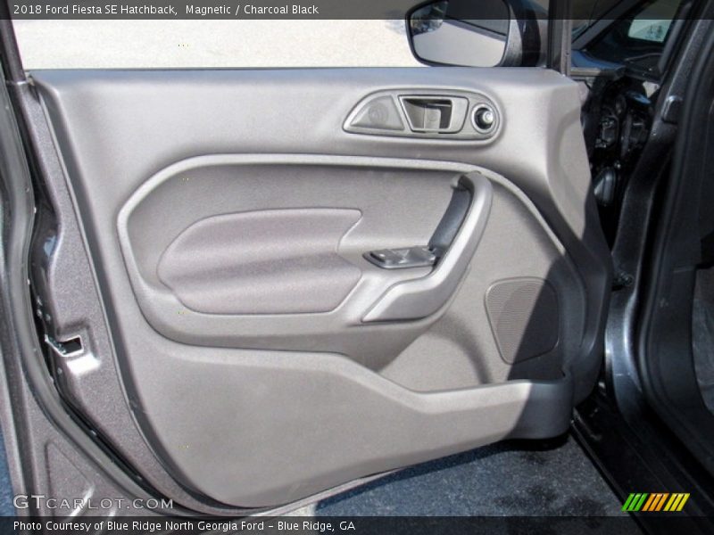 Magnetic / Charcoal Black 2018 Ford Fiesta SE Hatchback