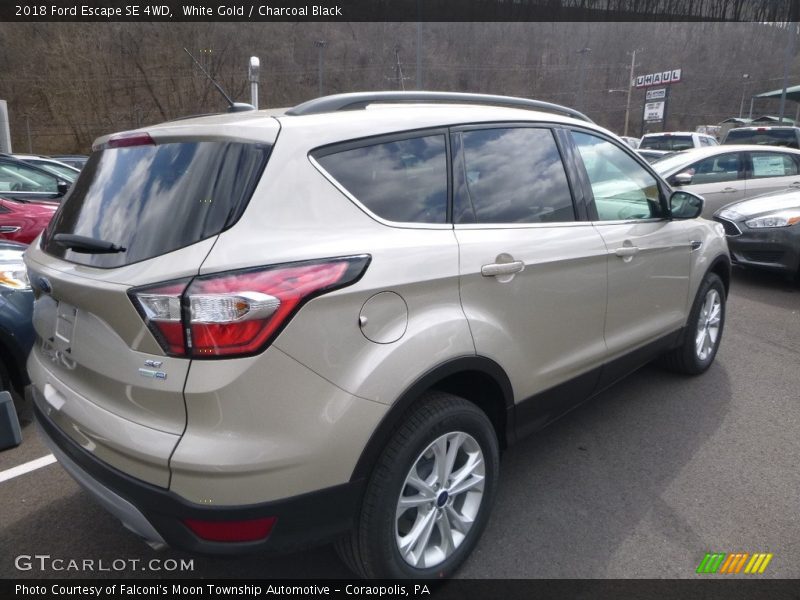 White Gold / Charcoal Black 2018 Ford Escape SE 4WD