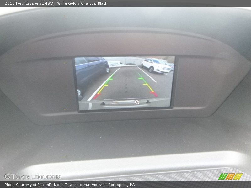 White Gold / Charcoal Black 2018 Ford Escape SE 4WD