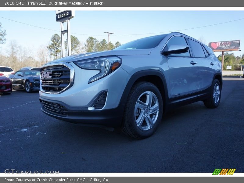 Quicksilver Metallic / ­Jet Black 2018 GMC Terrain SLE