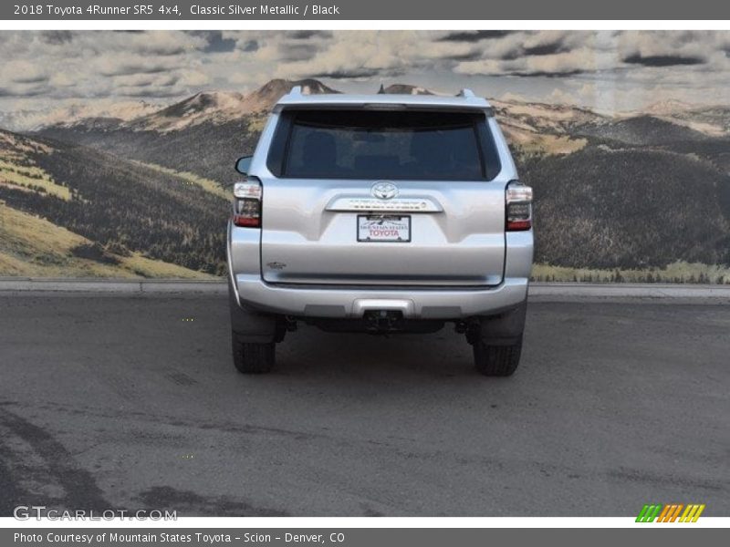 Classic Silver Metallic / Black 2018 Toyota 4Runner SR5 4x4