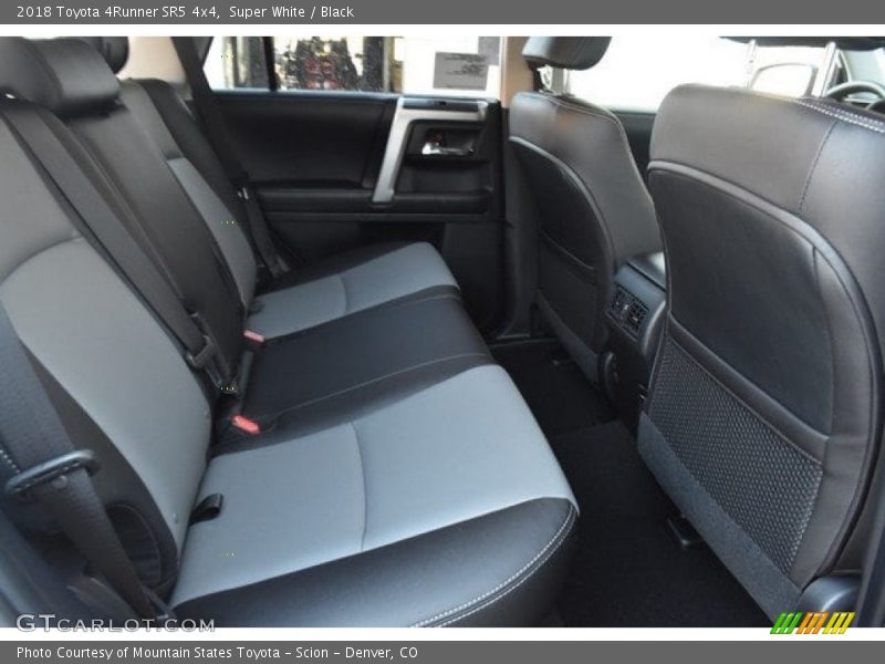 Super White / Black 2018 Toyota 4Runner SR5 4x4