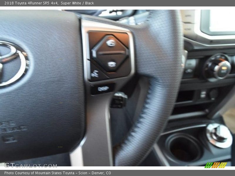 Super White / Black 2018 Toyota 4Runner SR5 4x4