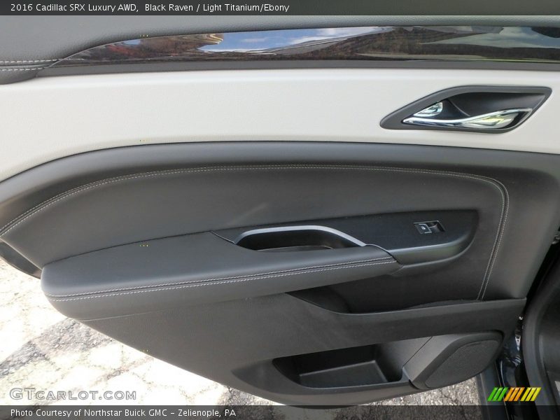 Black Raven / Light Titanium/Ebony 2016 Cadillac SRX Luxury AWD