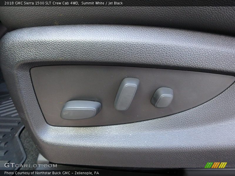 Summit White / Jet Black 2018 GMC Sierra 1500 SLT Crew Cab 4WD