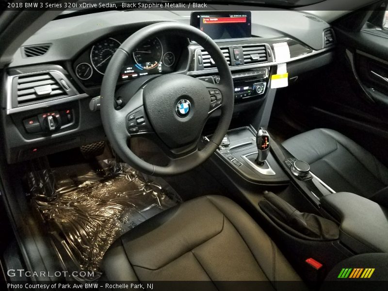 Black Sapphire Metallic / Black 2018 BMW 3 Series 320i xDrive Sedan