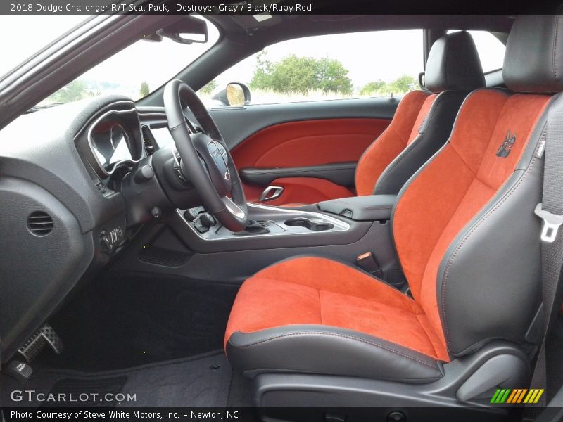 Destroyer Gray / Black/Ruby Red 2018 Dodge Challenger R/T Scat Pack