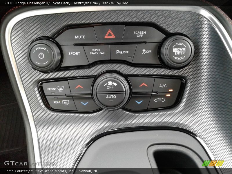 Destroyer Gray / Black/Ruby Red 2018 Dodge Challenger R/T Scat Pack