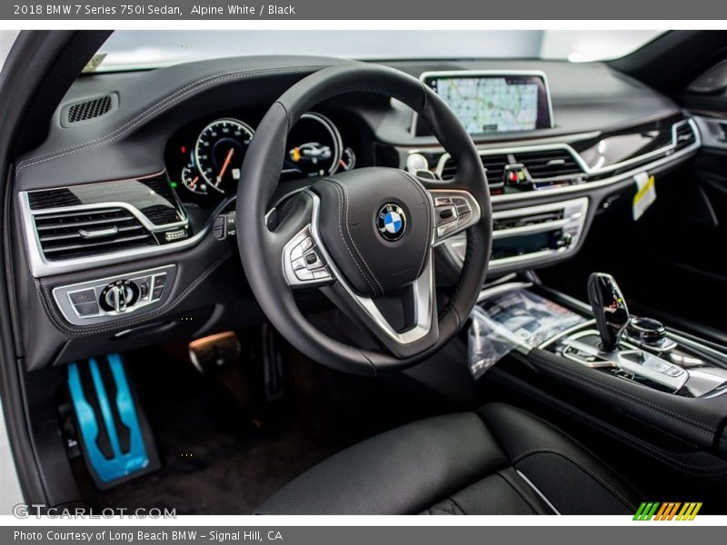 Alpine White / Black 2018 BMW 7 Series 750i Sedan