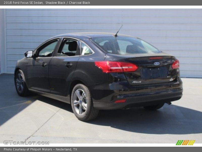 Shadow Black / Charcoal Black 2018 Ford Focus SE Sedan