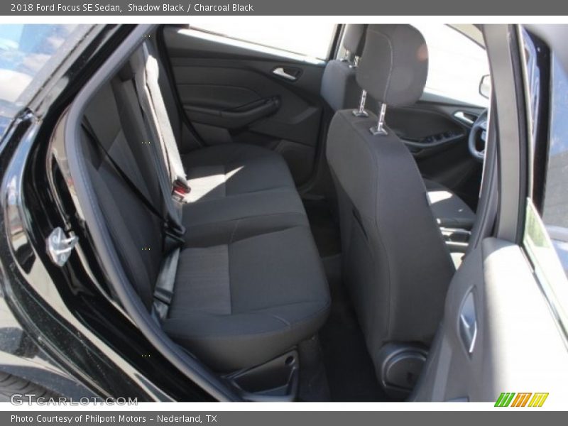 Shadow Black / Charcoal Black 2018 Ford Focus SE Sedan