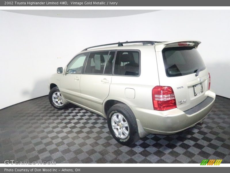 Vintage Gold Metallic / Ivory 2002 Toyota Highlander Limited 4WD