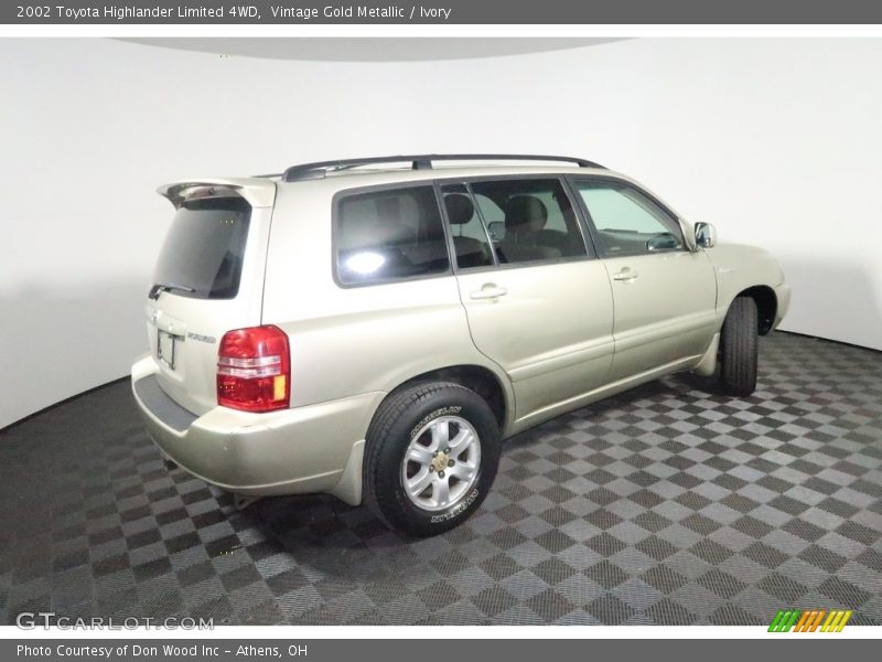 Vintage Gold Metallic / Ivory 2002 Toyota Highlander Limited 4WD