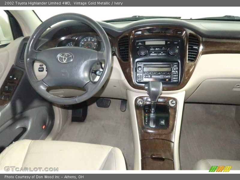 Vintage Gold Metallic / Ivory 2002 Toyota Highlander Limited 4WD