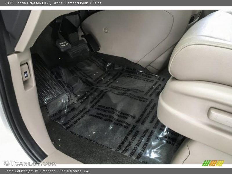 White Diamond Pearl / Beige 2015 Honda Odyssey EX-L