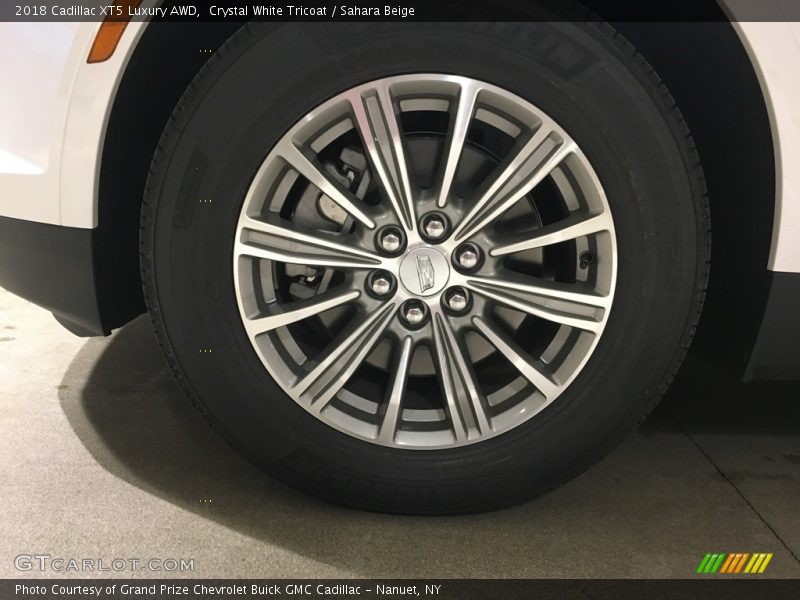 Crystal White Tricoat / Sahara Beige 2018 Cadillac XT5 Luxury AWD