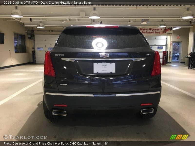 Dark Granite Metallic / Sahara Beige 2018 Cadillac XT5 AWD