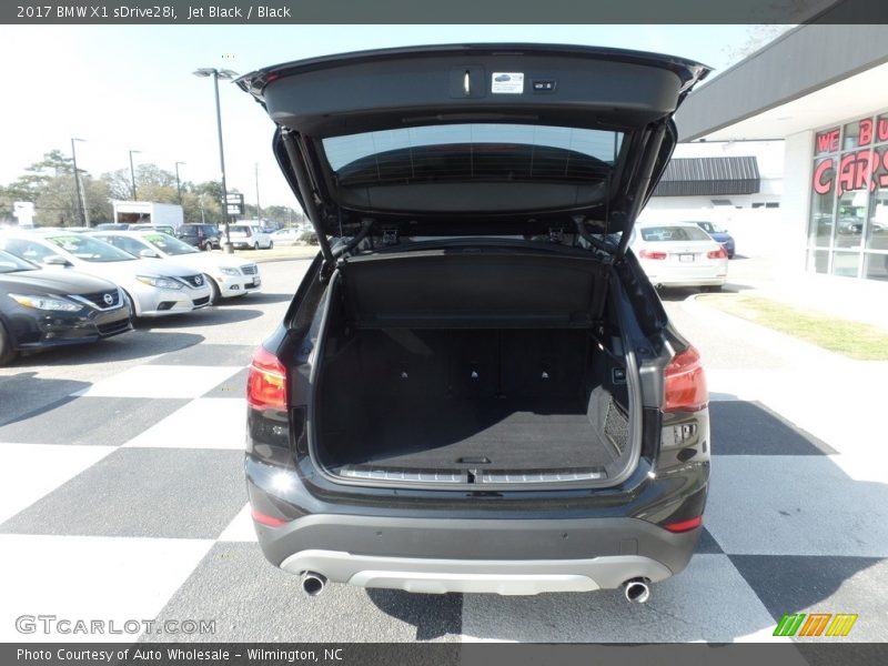Jet Black / Black 2017 BMW X1 sDrive28i