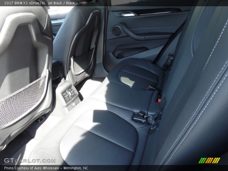 Jet Black / Black 2017 BMW X1 sDrive28i
