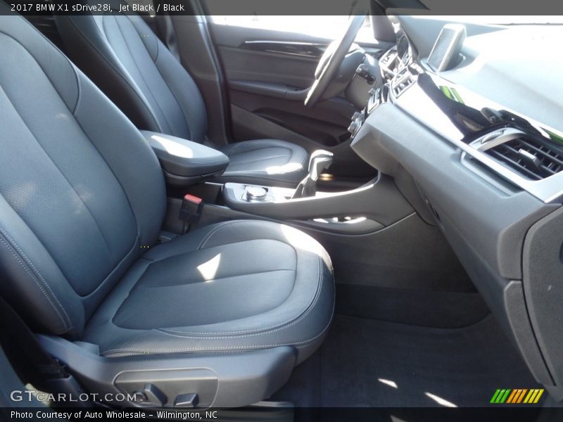 Jet Black / Black 2017 BMW X1 sDrive28i