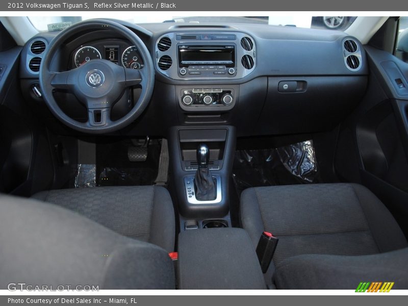 Reflex Silver Metallic / Black 2012 Volkswagen Tiguan S