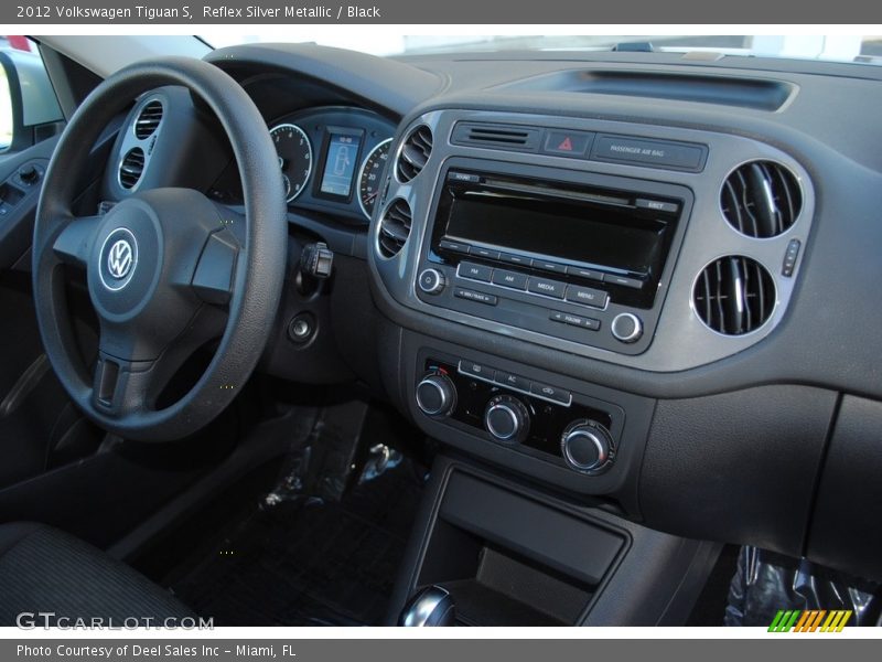 Reflex Silver Metallic / Black 2012 Volkswagen Tiguan S