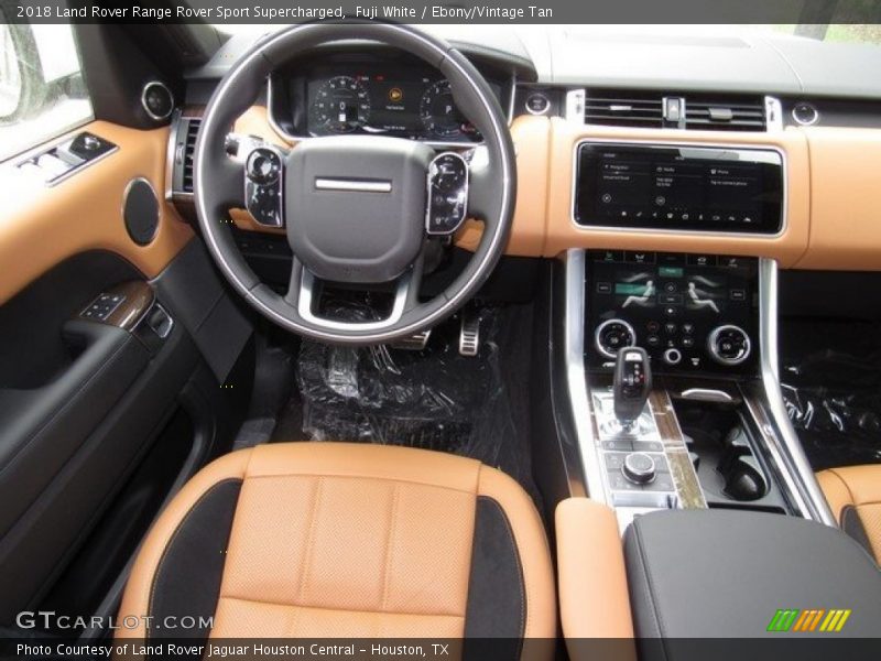 Dashboard of 2018 Range Rover Sport Supercharged