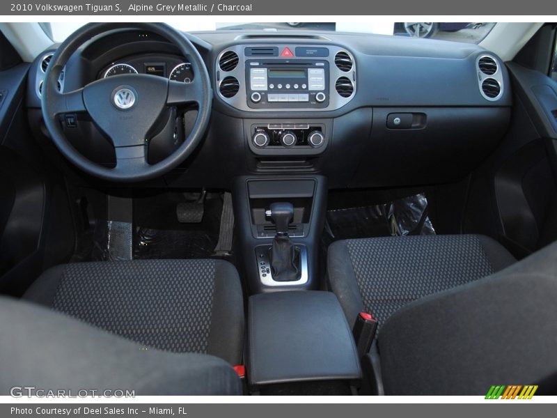 Alpine Grey Metallic / Charcoal 2010 Volkswagen Tiguan S