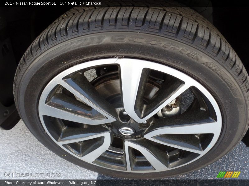 Gun Metallic / Charcoal 2017 Nissan Rogue Sport SL