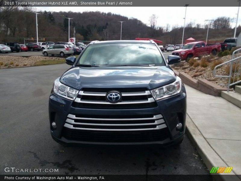 Shoreline Blue Pearl / Almond 2018 Toyota Highlander Hybrid XLE AWD