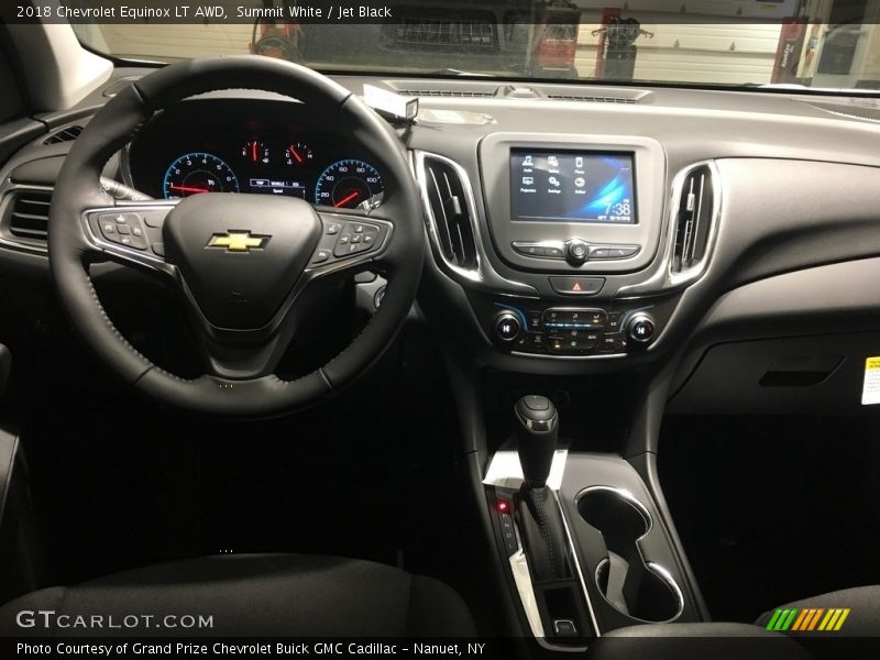 Summit White / Jet Black 2018 Chevrolet Equinox LT AWD